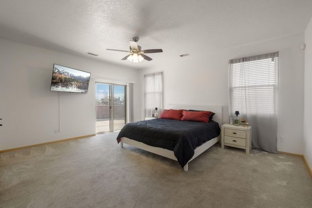 900 Acapulco Court NE, Rio Rancho, NM 87144