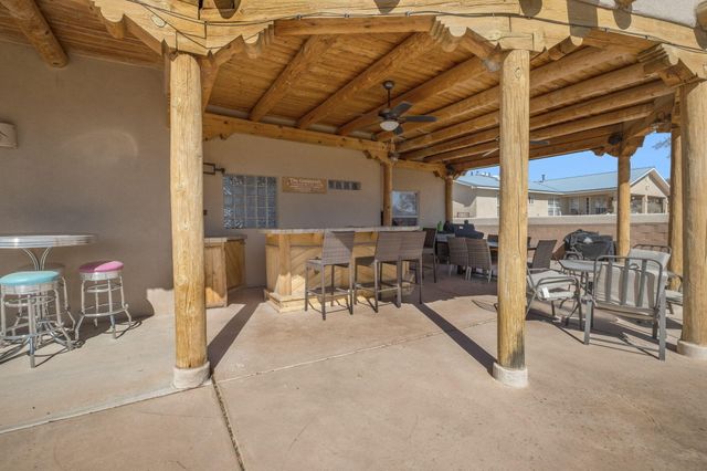 900 Acapulco Court NE, Rio Rancho, NM 87144