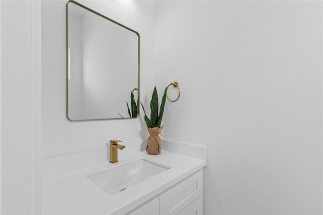 6186 Eastland Street B, Houston, TX 77028