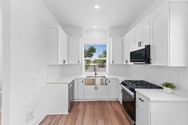 6186 Eastland Street B, Houston, TX 77028