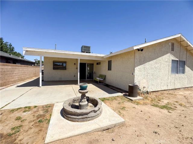 1040 Chagal, Lancaster, CA 93535