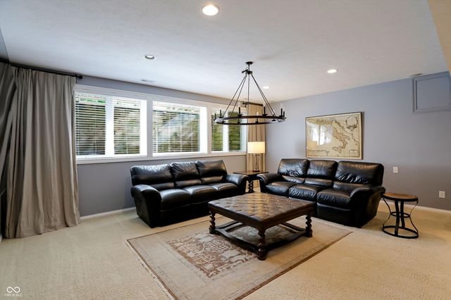 4243 Heyward Lane, Indianapolis, IN 46250