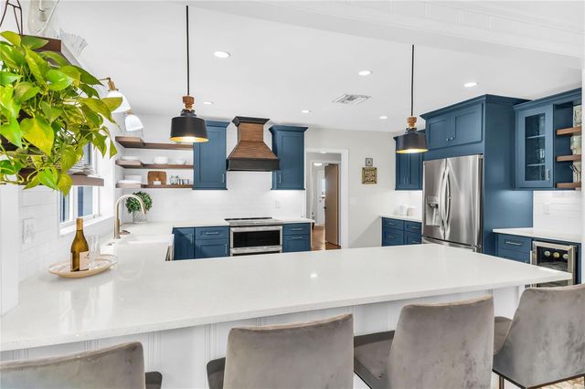 1410 S SUMMERLIN AVENUE, Orlando, FL 32806