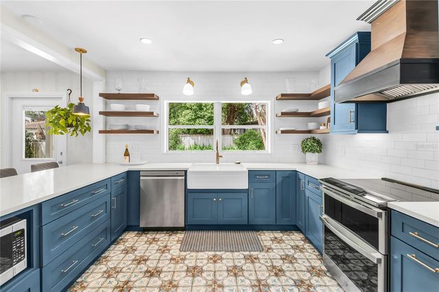 1410 S SUMMERLIN AVENUE, Orlando, FL 32806