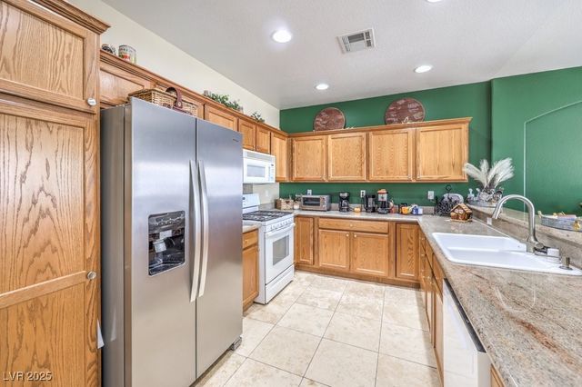 805 Dana Hills Court 202, Las Vegas, NV 89134