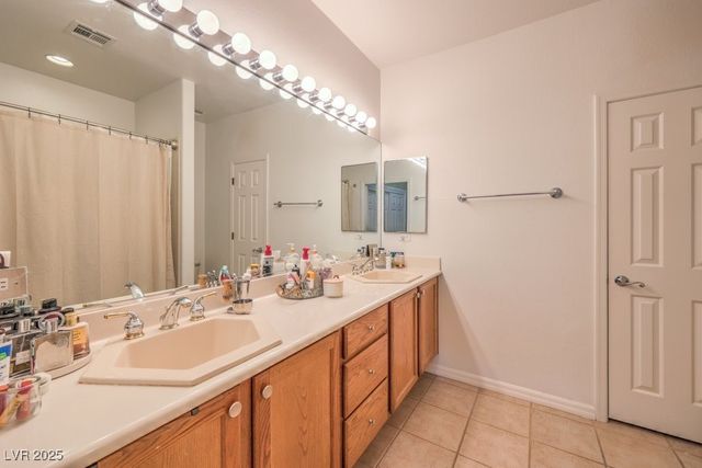805 Dana Hills Court 202, Las Vegas, NV 89134