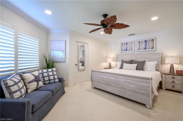 613 Beachwalk CIR J-204, Naples, FL 34108