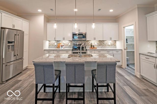 308 Blue River Drive, Knightstown, IN 46148