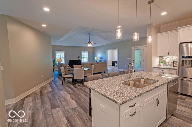 308 Blue River Drive, Knightstown, IN 46148