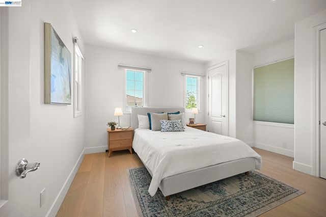 5389 Hazeltine Ln, Dublin, CA 94568