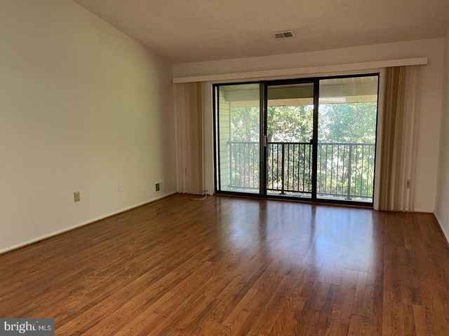 35 VOSCEK CT, Lawrenceville, NJ 08648