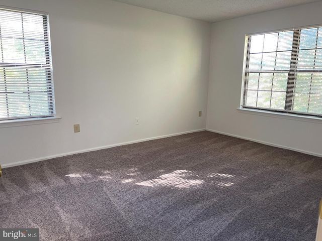 35 VOSCEK CT, Lawrenceville, NJ 08648