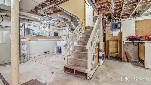 609 Wilson Avenue, Kingsford, MI 49802