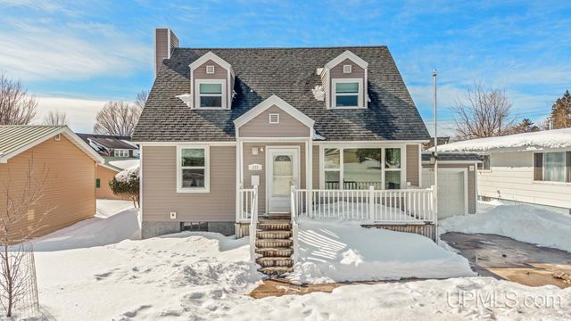 609 Wilson Avenue, Kingsford, MI 49802