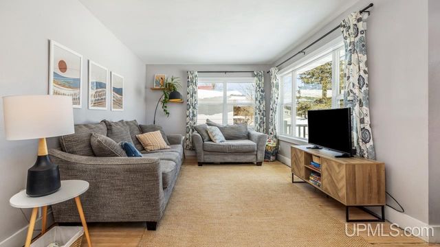 609 Wilson Avenue, Kingsford, MI 49802