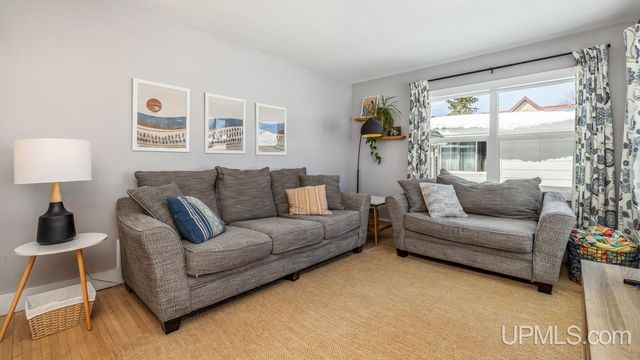 609 Wilson Avenue, Kingsford, MI 49802