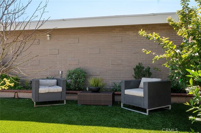 506 W Rosslynn, Fullerton, CA 92832