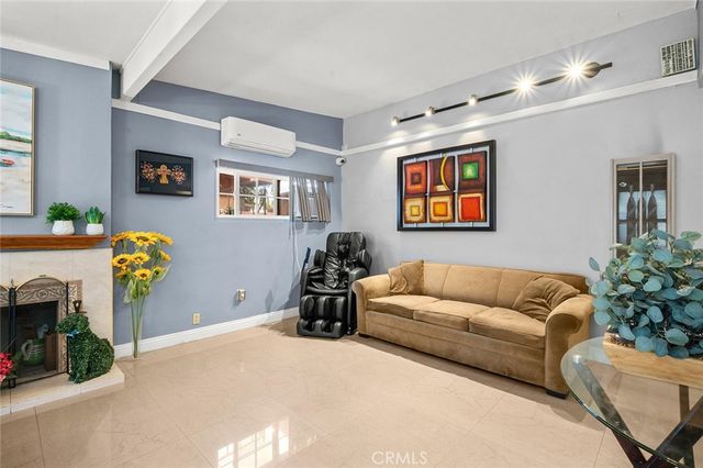 506 W Rosslynn, Fullerton, CA 92832