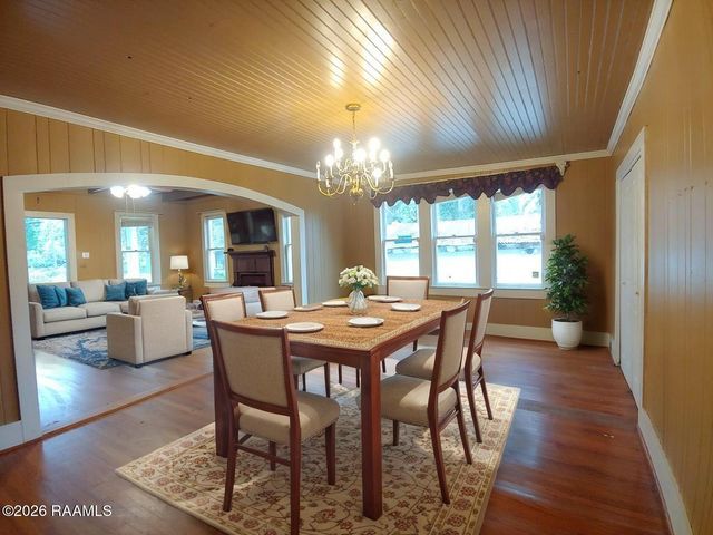 607 E Grolee Street, Opelousas, LA 70570