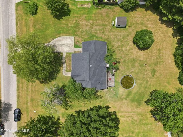 566 Ridge Drive, Winterville, NC 28590