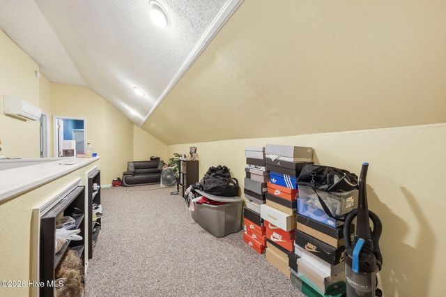566 Ridge Drive, Winterville, NC 28590
