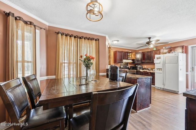 566 Ridge Drive, Winterville, NC 28590
