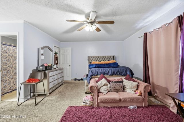 566 Ridge Drive, Winterville, NC 28590