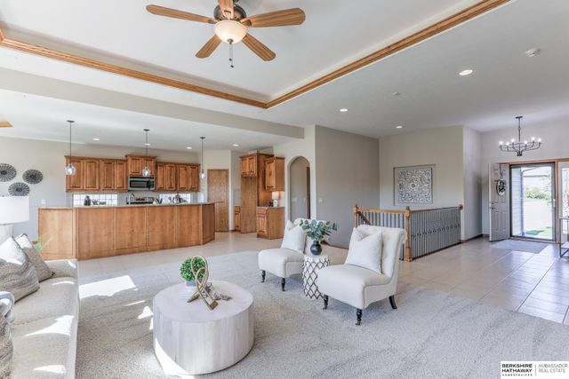 19821 Emiline Street, Gretna, NE 68028