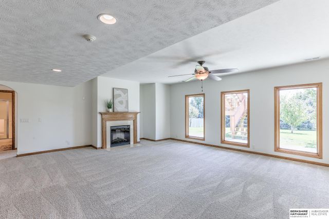 19821 Emiline Street, Gretna, NE 68028