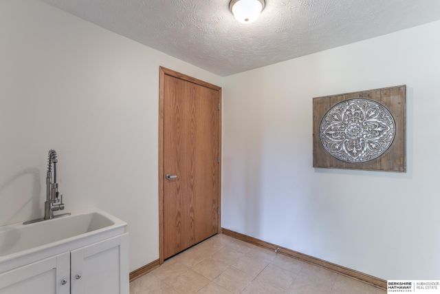 19821 Emiline Street, Gretna, NE 68028