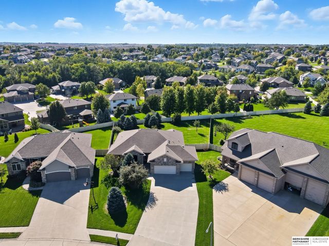 19821 Emiline Street, Gretna, NE 68028