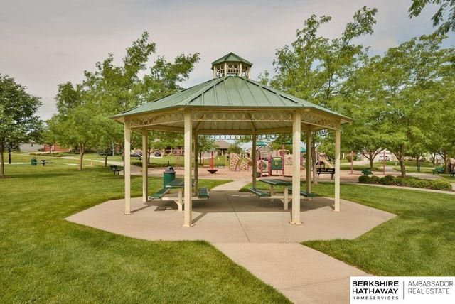 19821 Emiline Street, Gretna, NE 68028