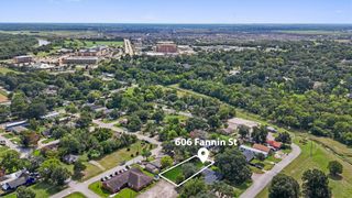 606 Fannin Street, Richmond, TX 77469
