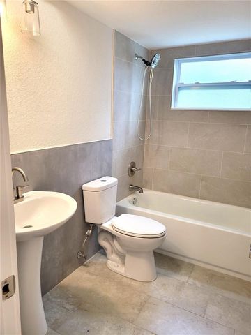 1835 MARYLAND AVENUE NE, St Petersburg, FL 33703