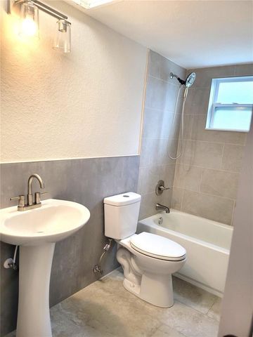 1835 MARYLAND AVENUE NE, St Petersburg, FL 33703