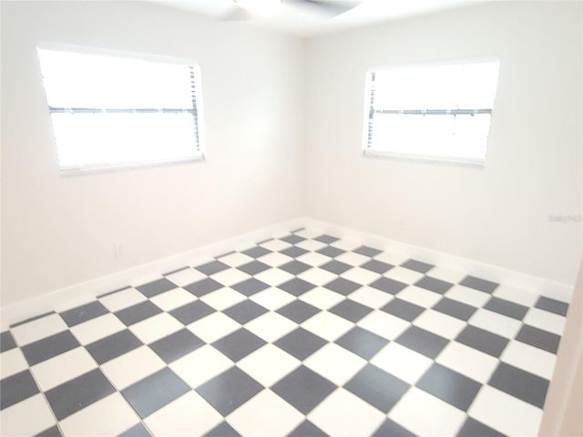 1835 MARYLAND AVENUE NE, St Petersburg, FL 33703