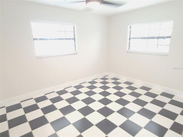 1835 MARYLAND AVENUE NE, St Petersburg, FL 33703