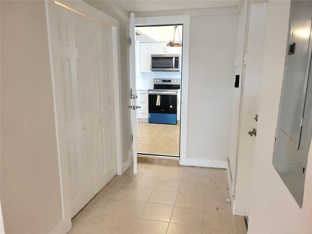 1835 MARYLAND AVENUE NE, St Petersburg, FL 33703