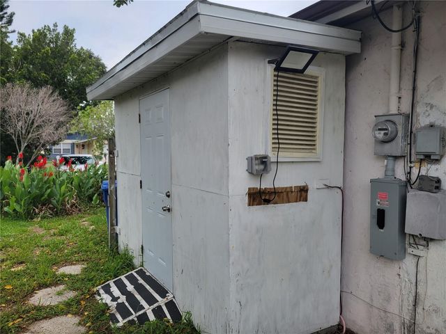 1835 MARYLAND AVENUE NE, St Petersburg, FL 33703