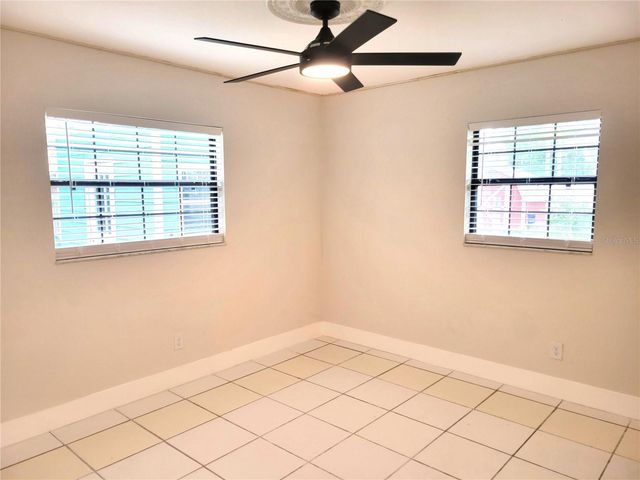 1835 MARYLAND AVENUE NE, St Petersburg, FL 33703