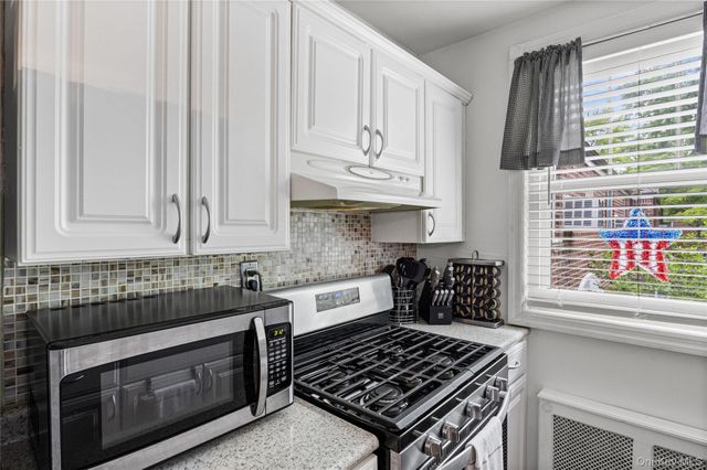 61-26 255th upper, Little Neck, NY 11362