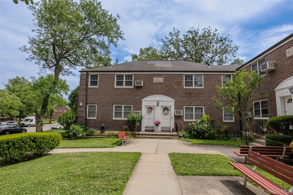 61-26 255th upper, Little Neck, NY 11362