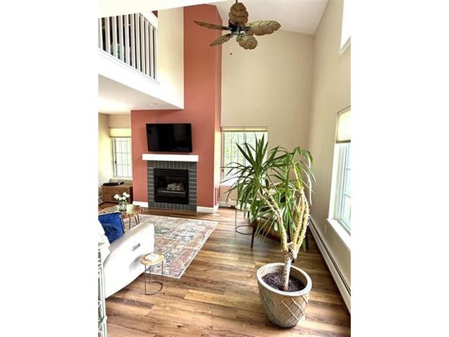 9 Lake Forest Drive, Burlington, VT 05401