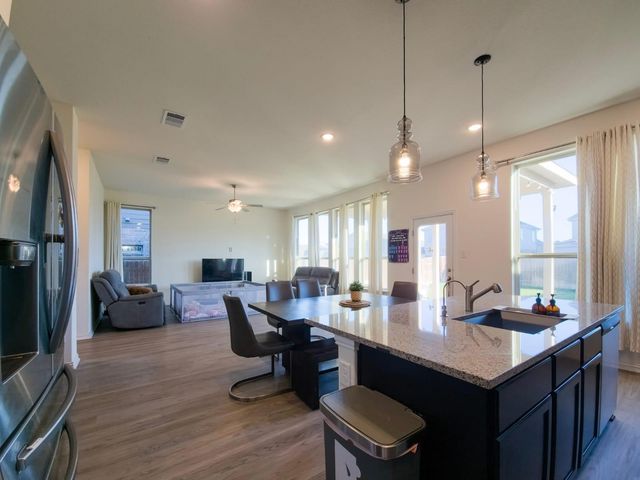 627 Pheasant Hill LN, Georgetown, TX 78628