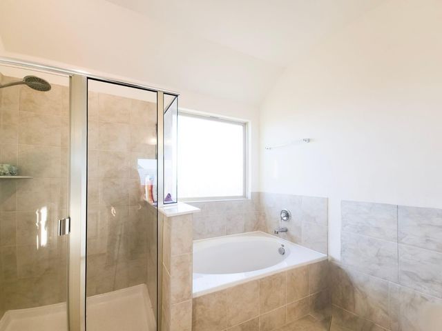 627 Pheasant Hill LN, Georgetown, TX 78628