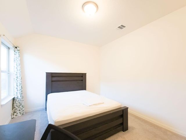 627 Pheasant Hill LN, Georgetown, TX 78628