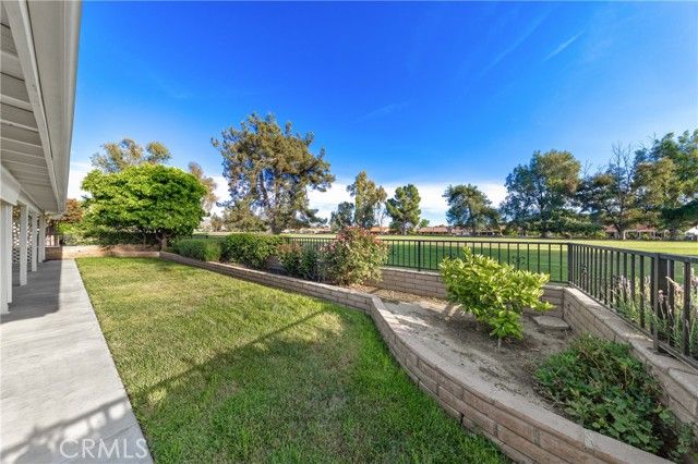 2095 Silver Oak Way, Hemet, CA 92545