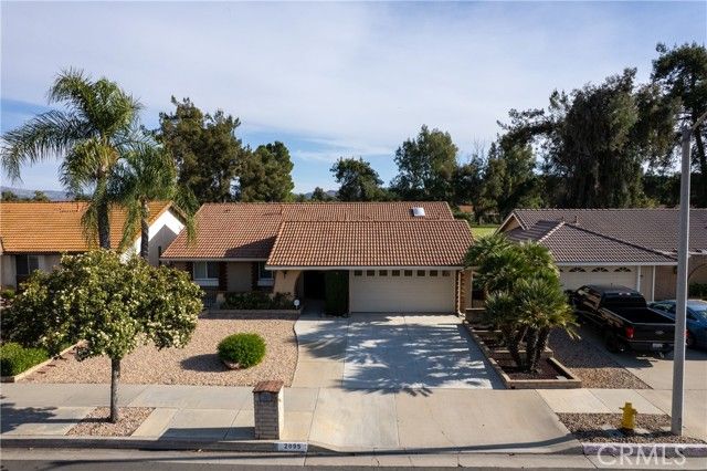 2095 Silver Oak Way, Hemet, CA 92545