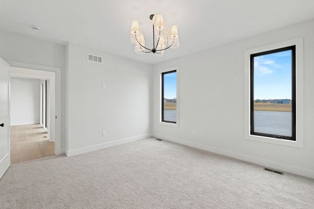 336 N Fielding St, Derby, KS 67037
