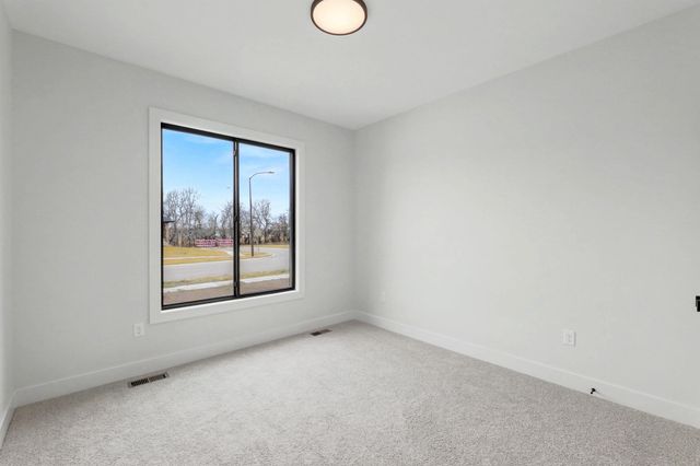 336 N Fielding St, Derby, KS 67037